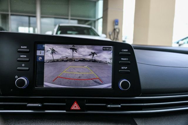 Certified Used 2025 Silver Hyundai SE image 28
