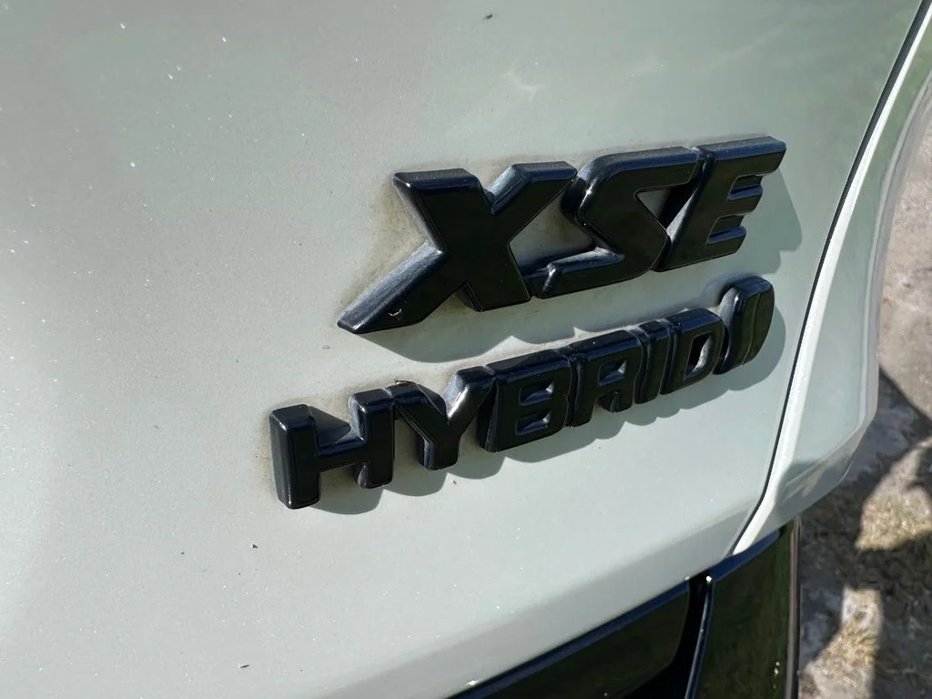 2024 Toyota RAV4 XSE - Photo 12