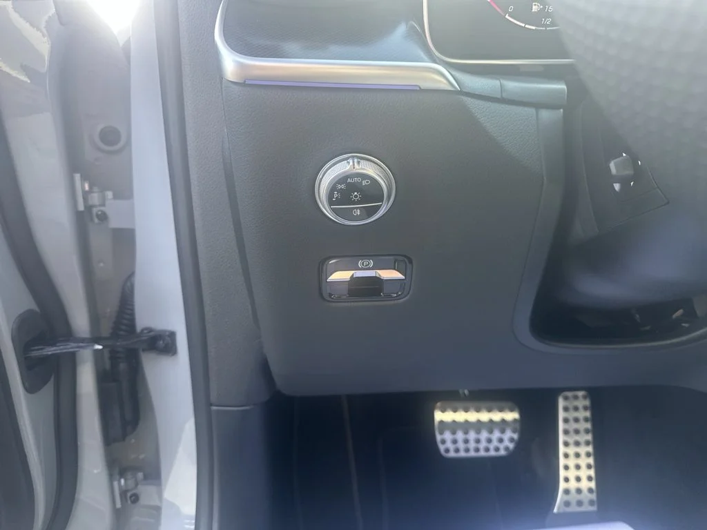 Used 2026  Mercedes-Benz GLC 300 image 20