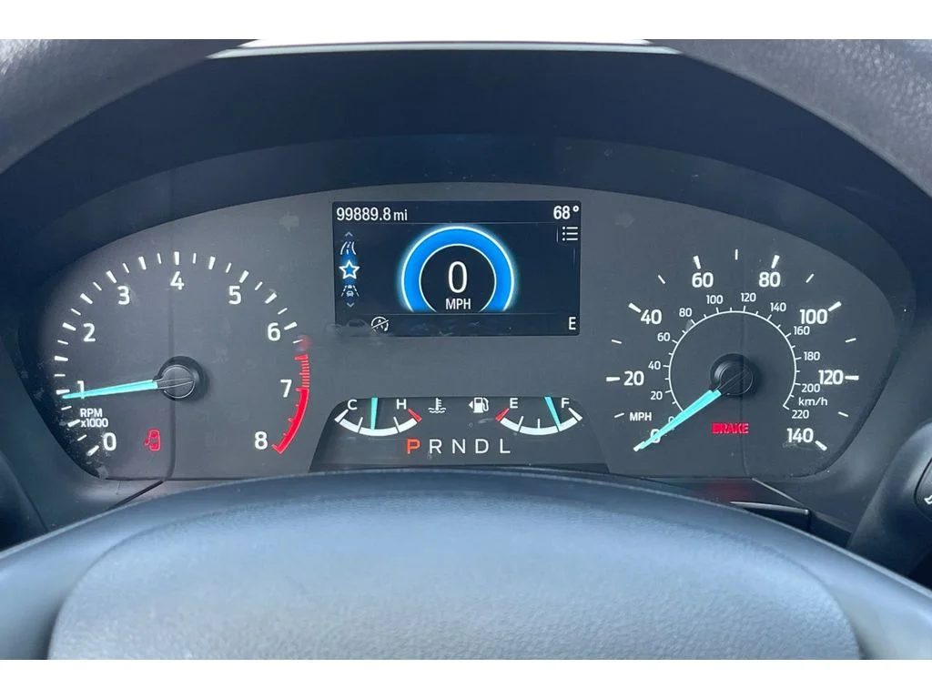 Used 2022 ICONIC SILVER Ford SE image 37