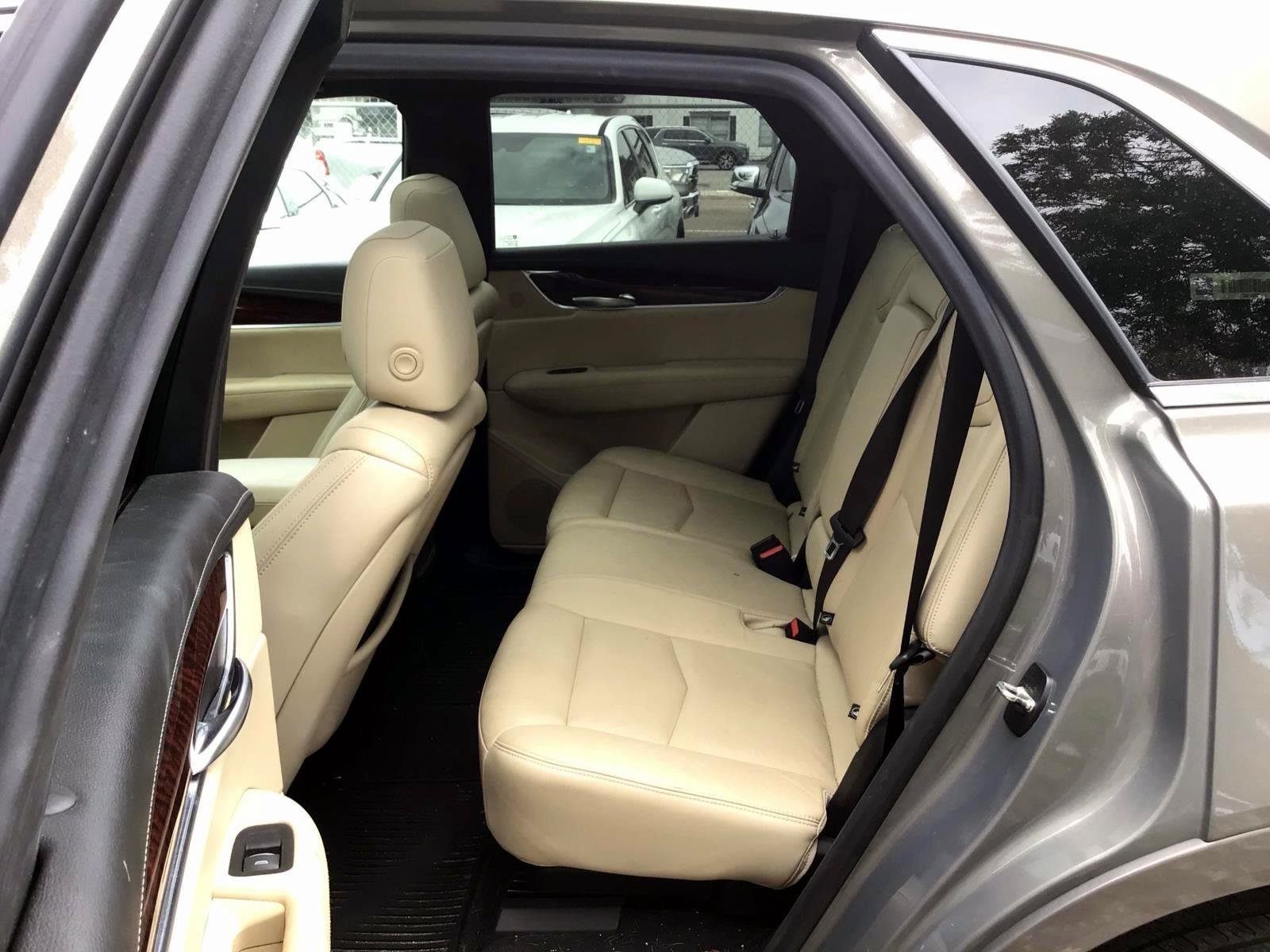 Used 2018 Bronze Dune Metallic CADILLAC Luxury image 8