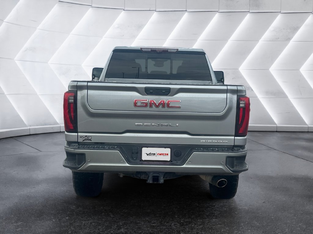 Used 2025 Silver GMC Denali image 5