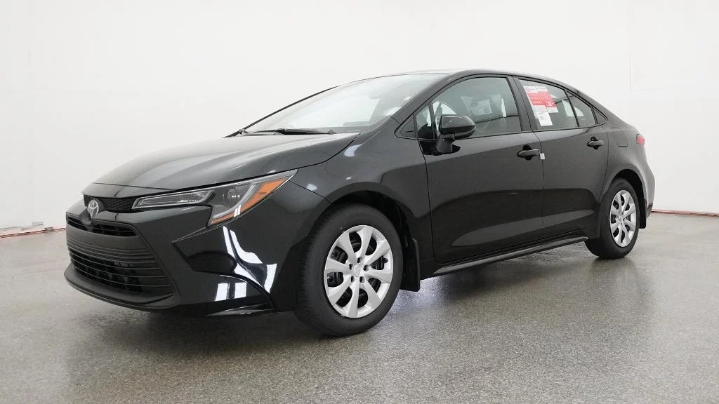 New 2026 Midnight Black Metallic Toyota LE image 6