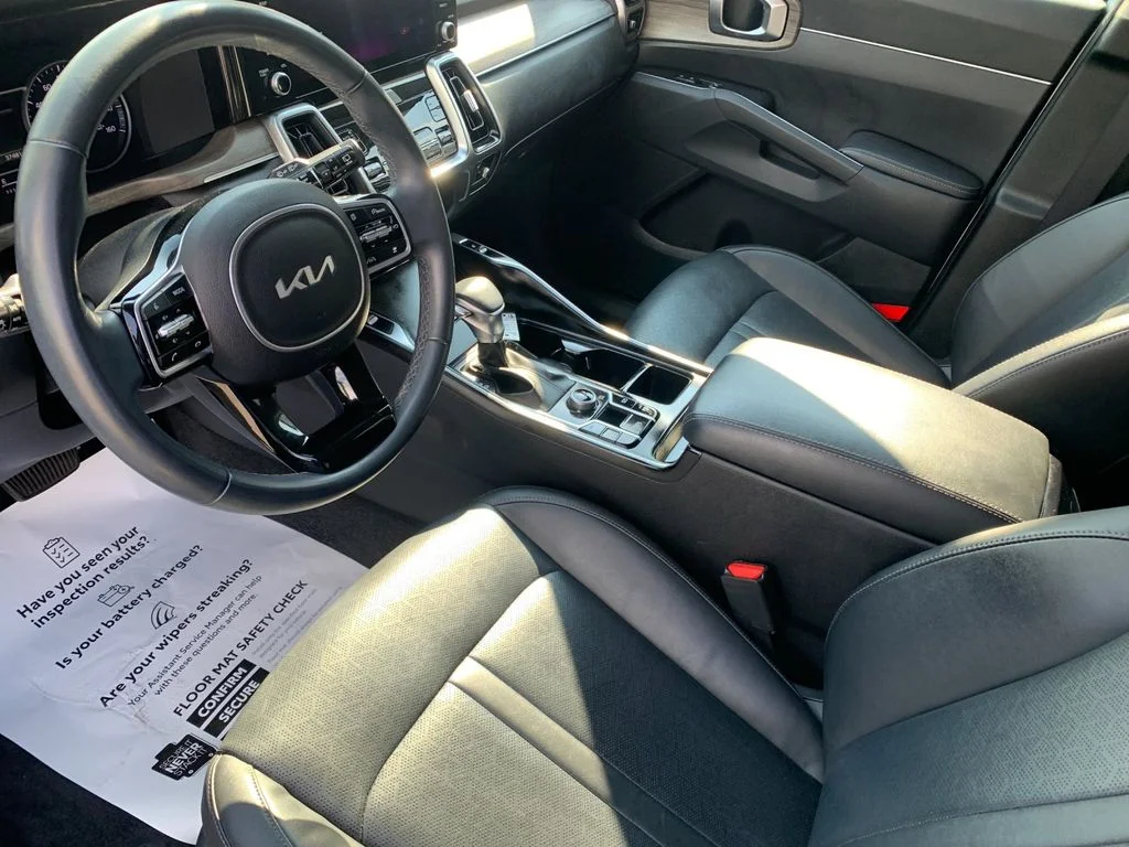 Used 2023 White Kia X-Line EX image 11