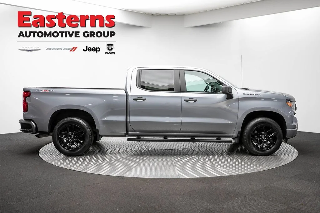 Used 2024 Gray Chevrolet Custom image 4