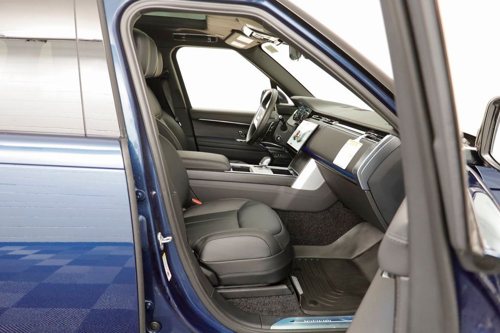 New 2026 Petrolix Blue LAND ROVER Autobiography image 23