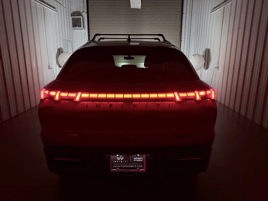 New 2027 SUNFIRE RED INFINITI Sport AWD image 9