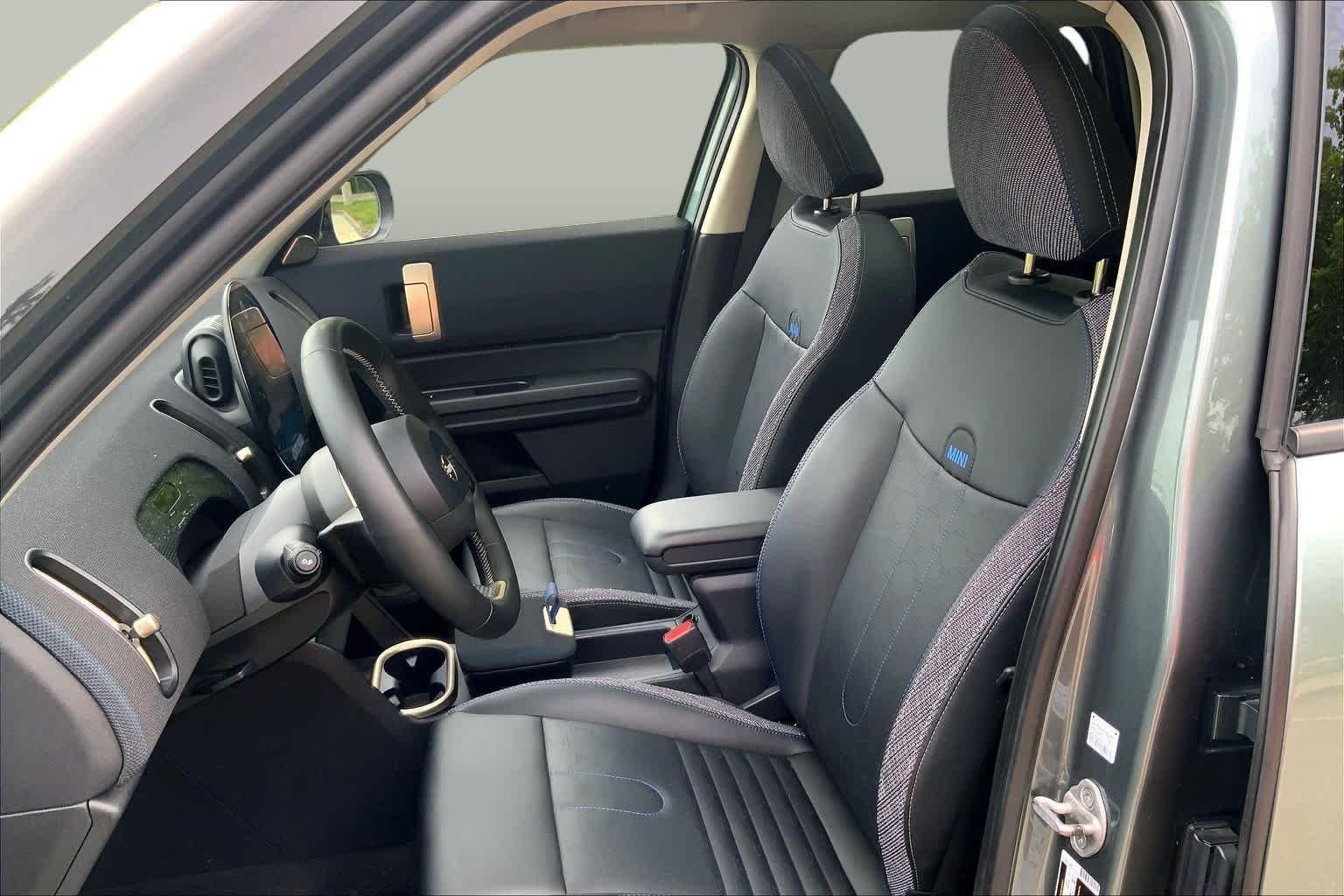 Used 2025 Smokey Green Metallic MINI S image 8