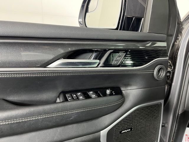 Used 2022 Gray Jeep Series I image 15