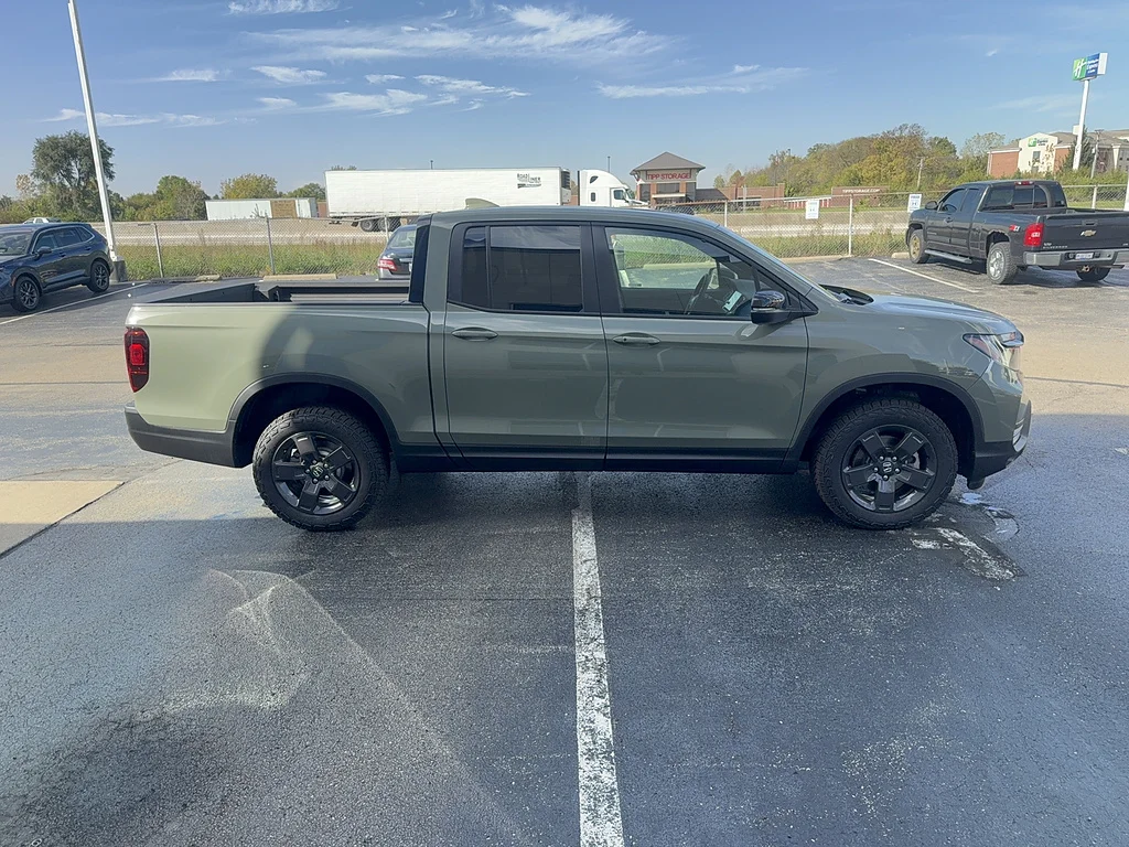 2026 Honda Ridgeline TrailSport, photo 3 of 12