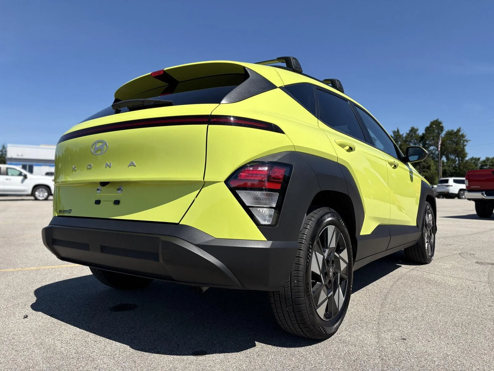 Used 2024 NEOTERIC YELLOW HYUNDAI SEL FWD image 27