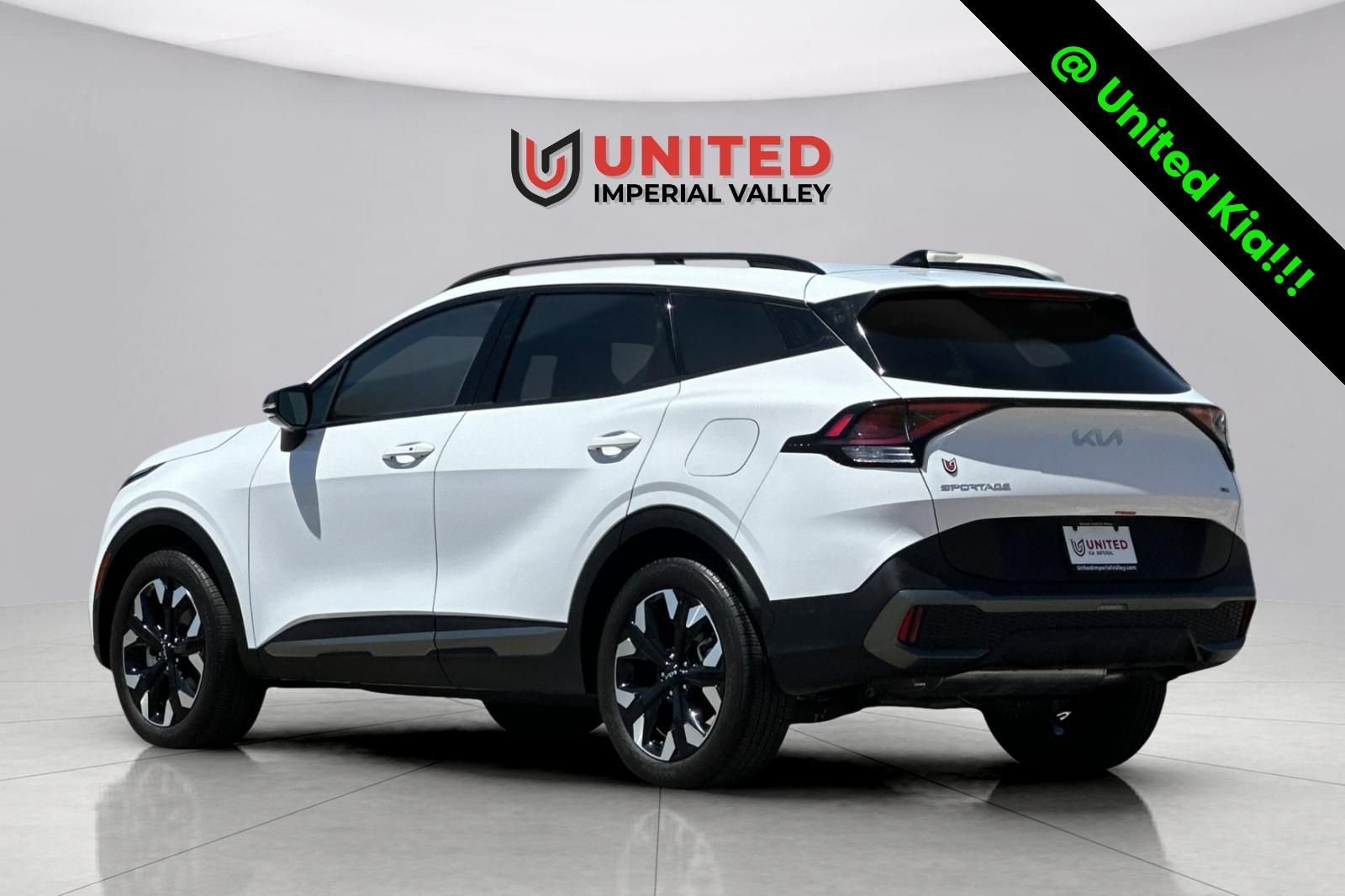 Used 2024 White Kia X-Line image 6