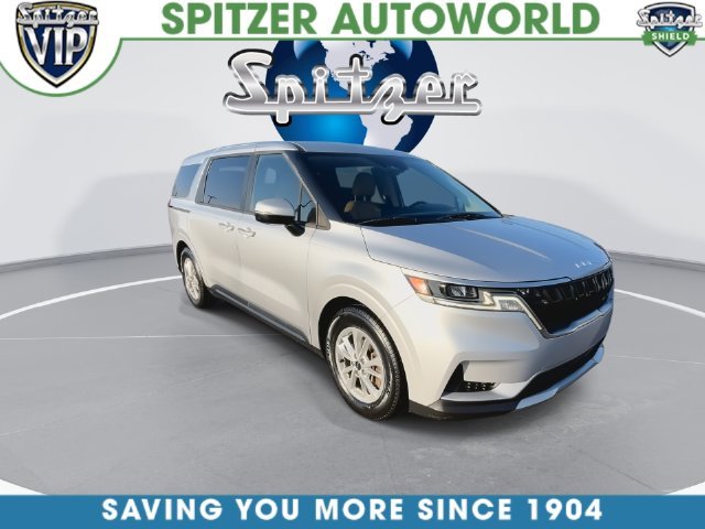 Used 2023 Silver Kia LX Seat Package image 3