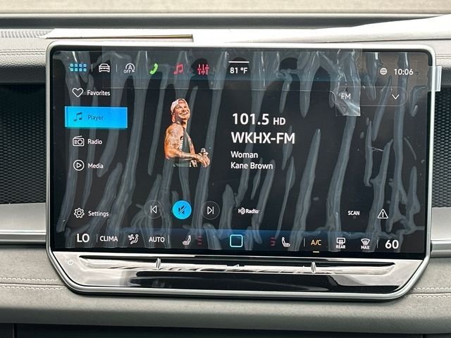 New 2026 Platinum Gray Metallic Volkswagen 2.0T SE R-Line Black image 28