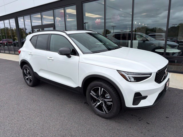 2026 Volvo XC40