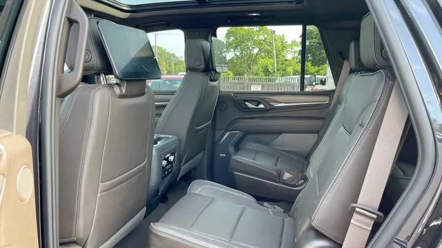 2024 GMC Yukon Denali - Photo 22