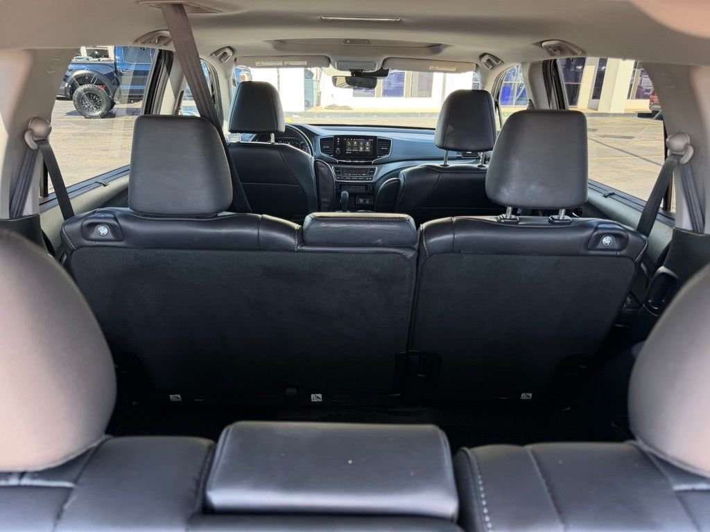 Used 2020 Black Honda EX-L image 17