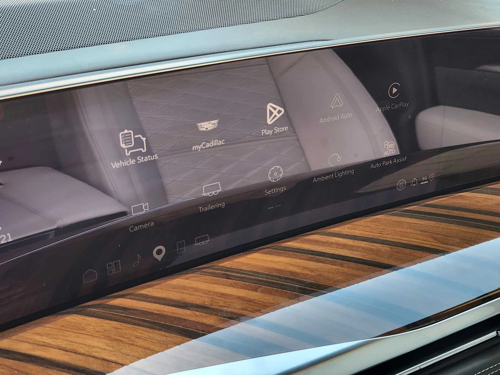 2026 Cadillac Escalade Platinum Sport - Photo 12