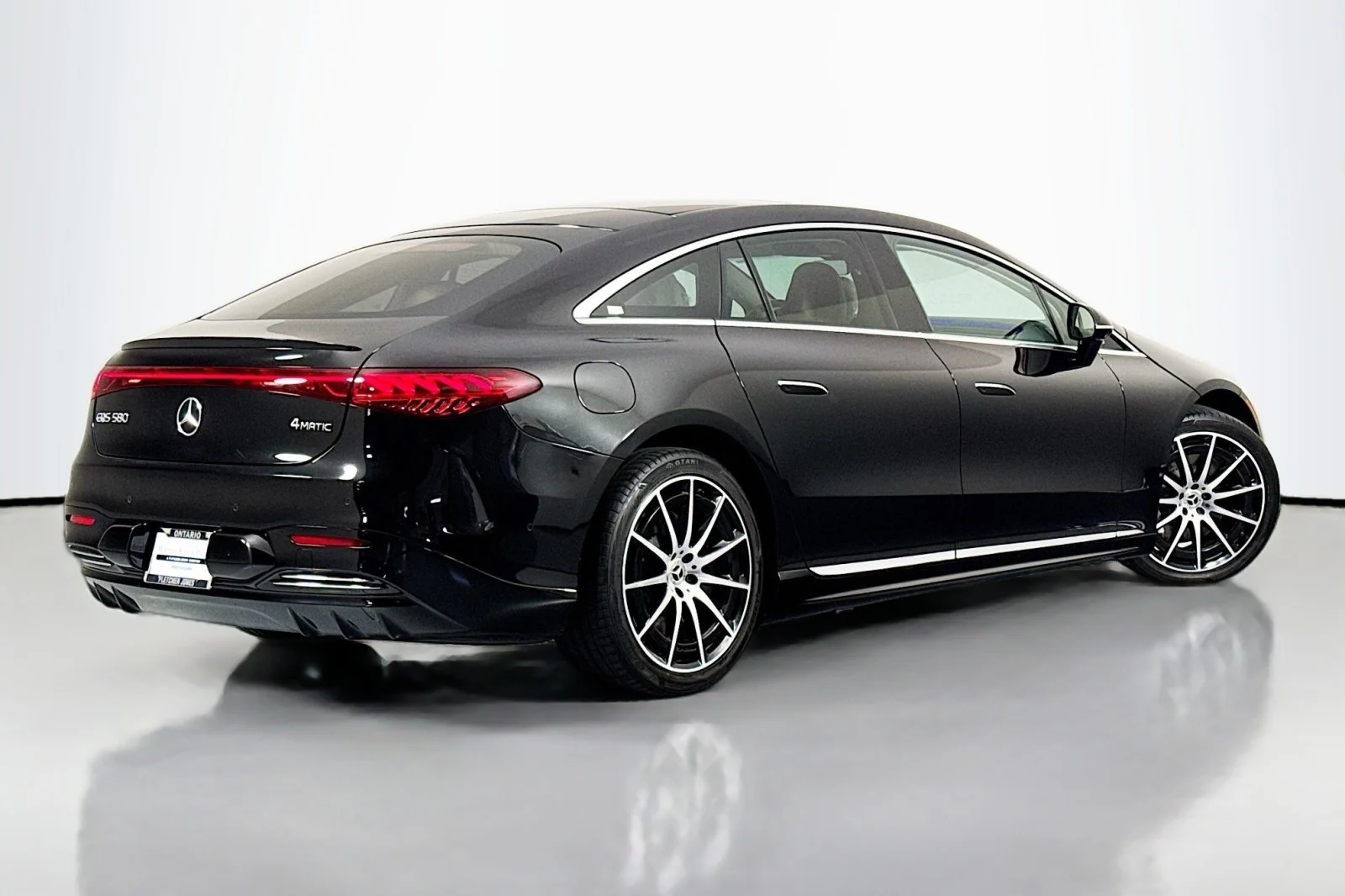 Used 2023 Obsidian Black Metallic Mercedes-Benz 580 image 10