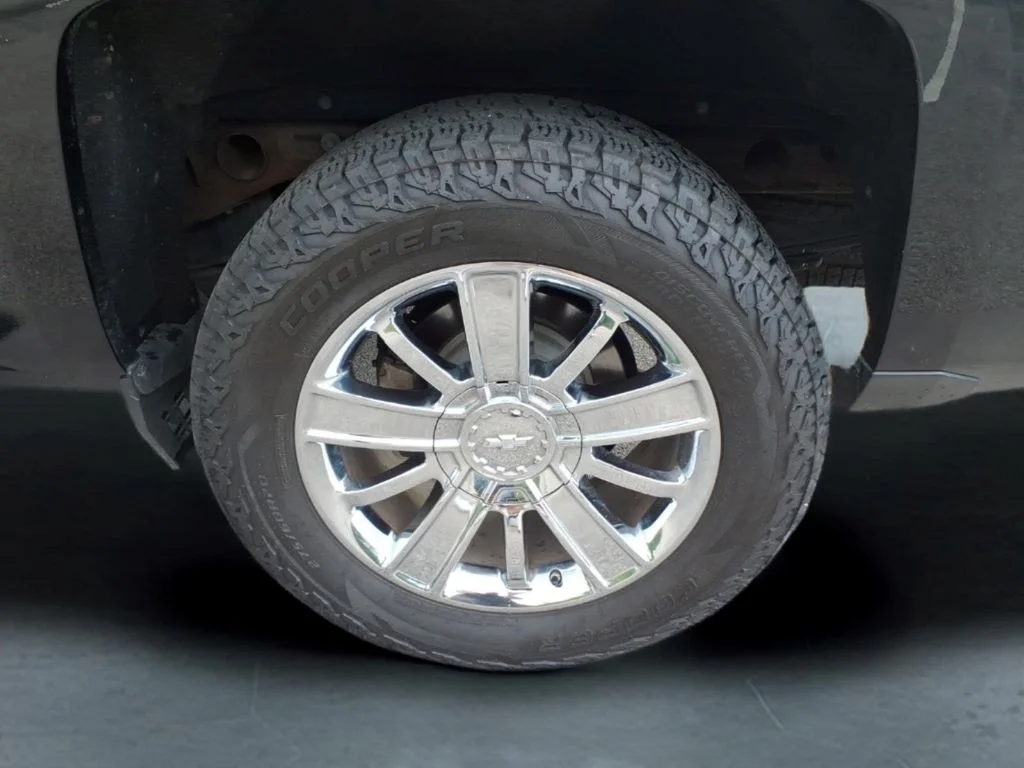 Used 2017 Black Chevrolet High Country image 10