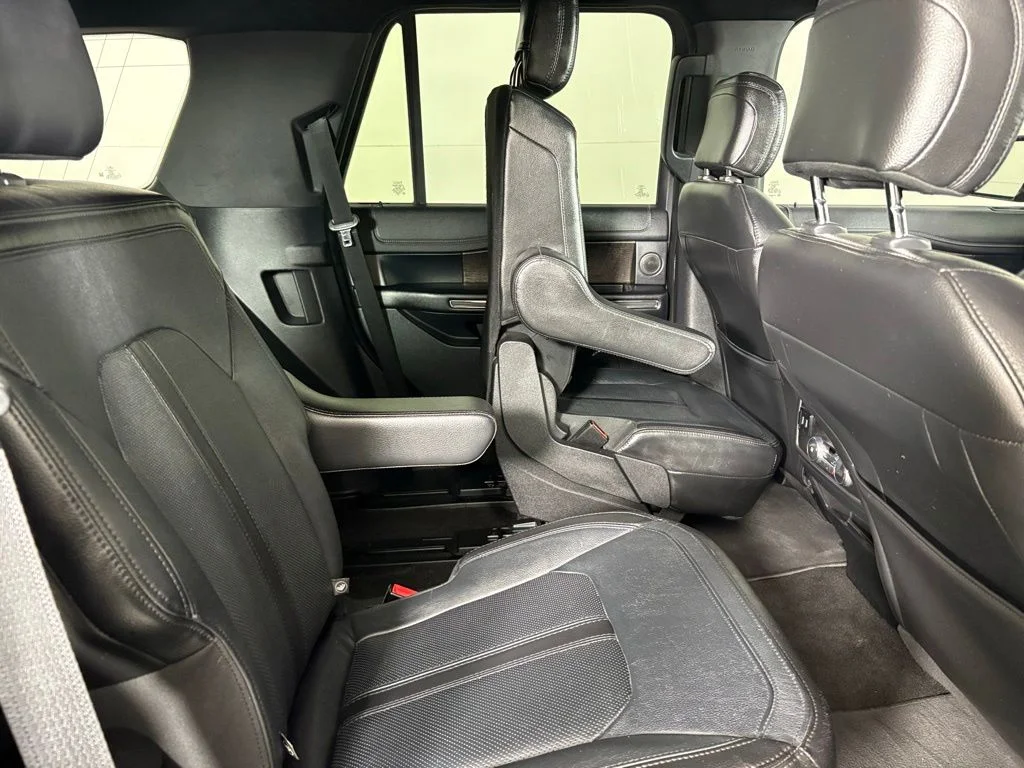 Used 2020 Black Ford Limited image 18
