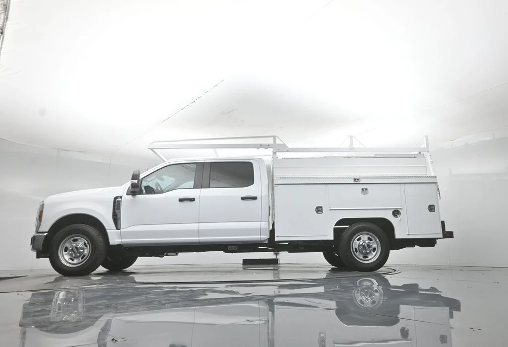 New 2026 Oxford White Ford XL image 51