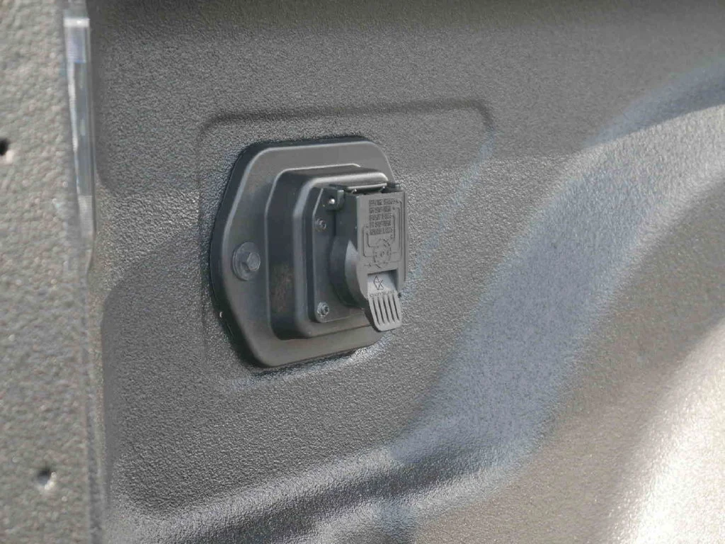 Used 2018 Gray Ram Laramie Longhorn image 11