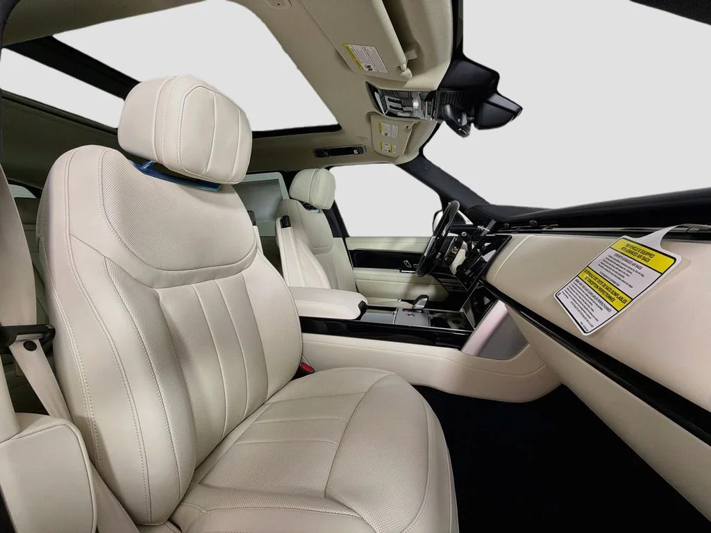 New 2026 Santorini Black Land Rover SE LWB 7-Seats / V8 image 30