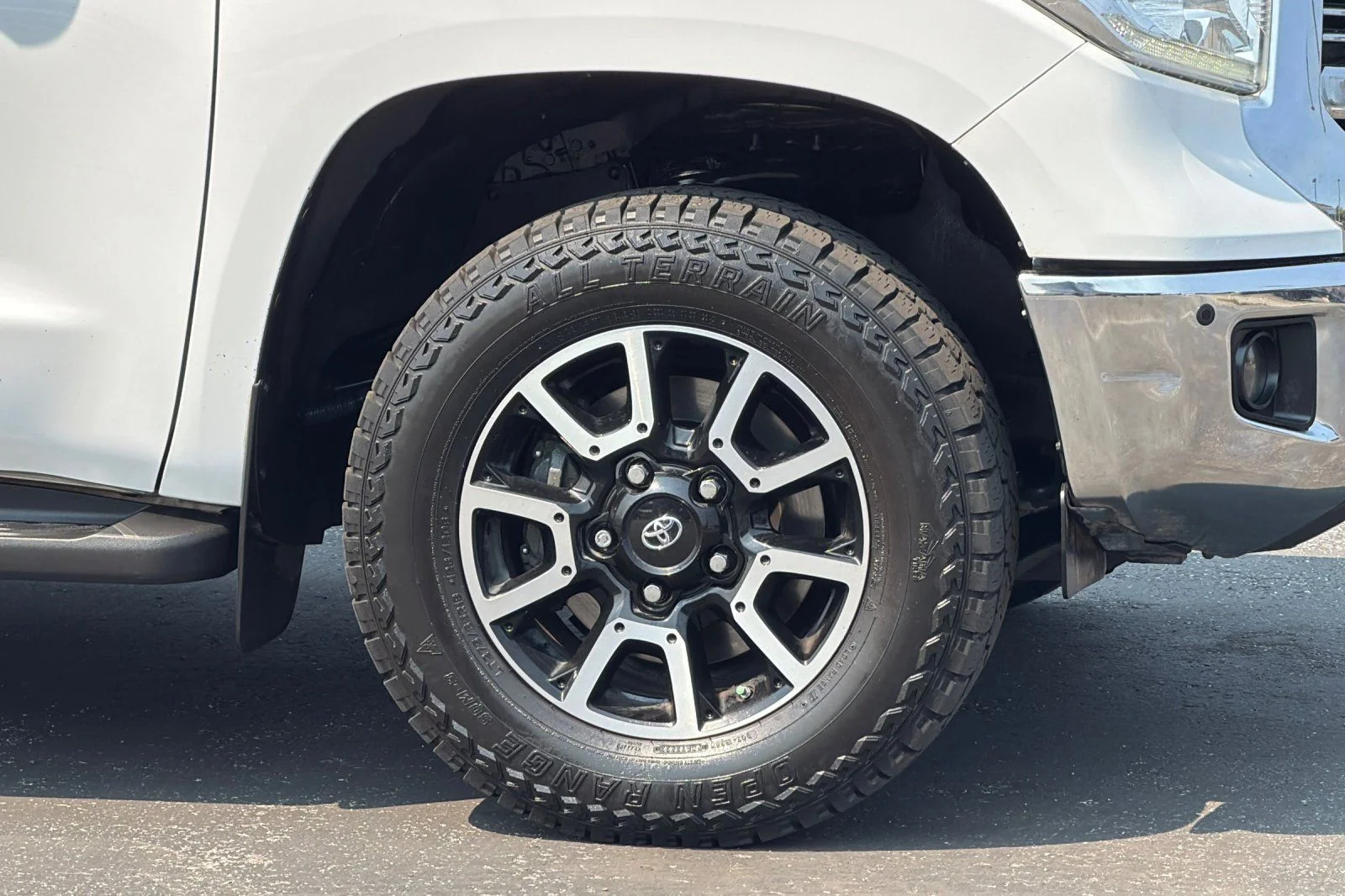 Used 2016 White Toyota 1794 image 35