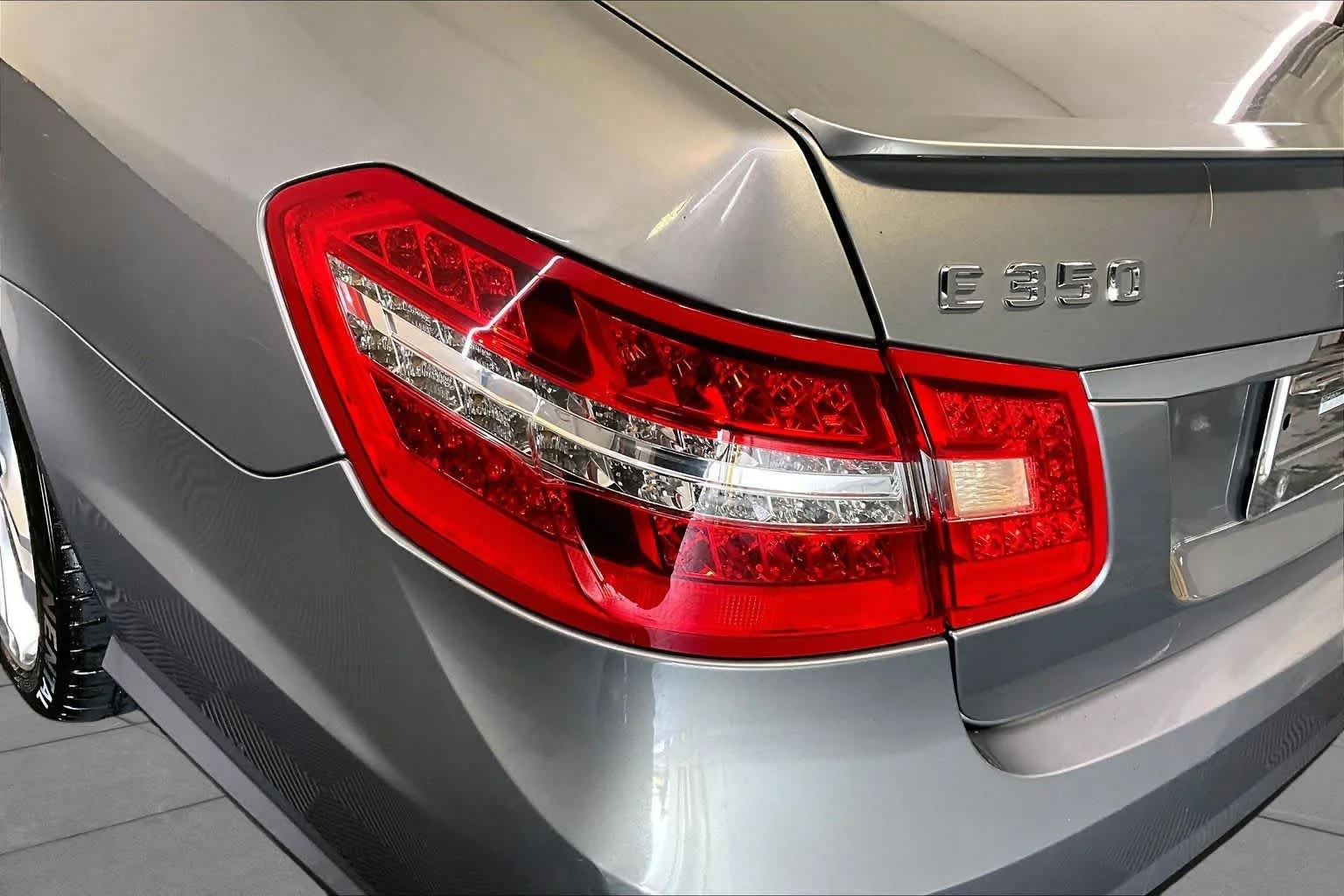 Used 2013 Palladium Silver Metallic Mercedes-Benz E 350 Sport image 27