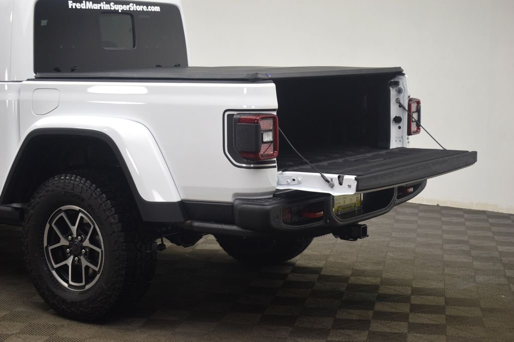 New 2026 Bright White Clear-Coat Exterior Paint Jeep Shadow Ops image 12