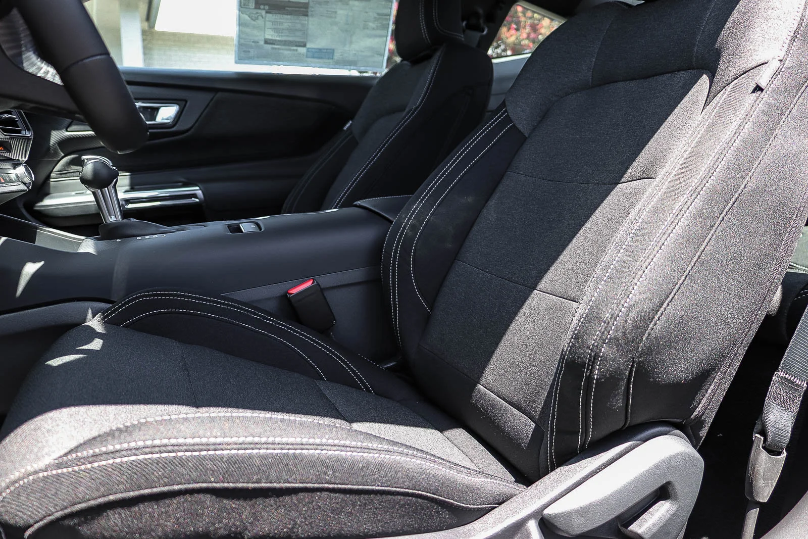New 2026 Oxford White Ford EcoBoost® Fastback image 25