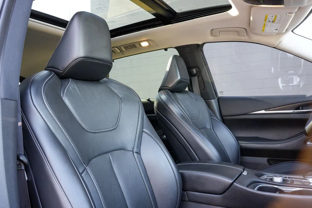 Used 2023 Black INFINITI Sensory image 49