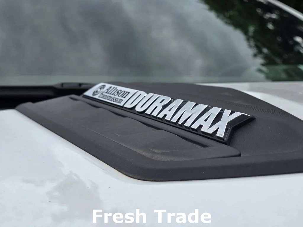 Used 2024 Summit White Chevrolet LTZ image 7