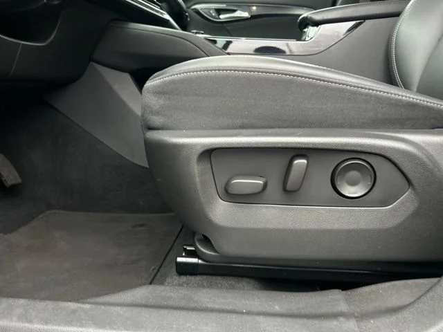 Used 2024 Gray Buick Preferred image 31
