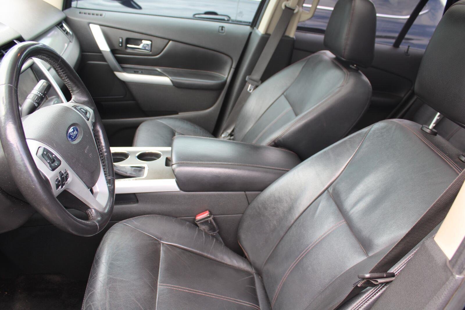 Used 2011 Tuxedo Black Metallic Ford SEL image 7