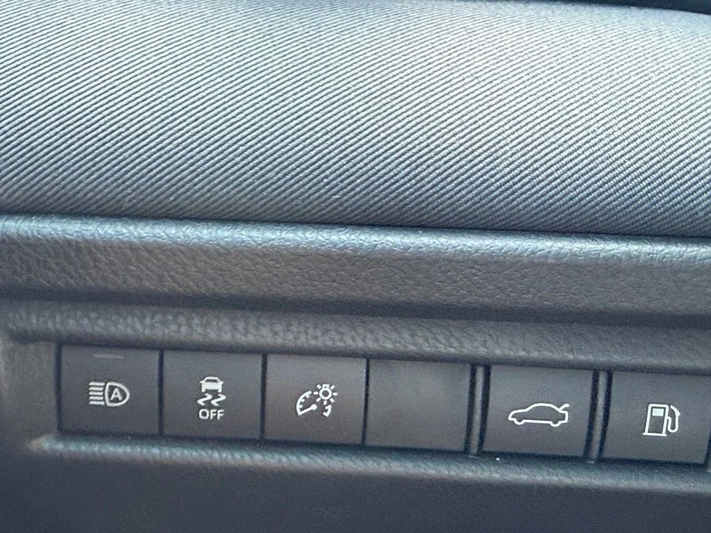 Used 2026  Toyota LE image 21