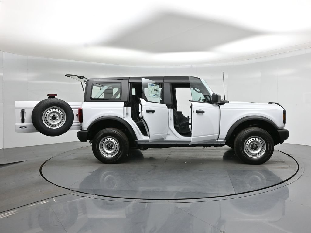 New 2026 Oxford White Ford Base image 4