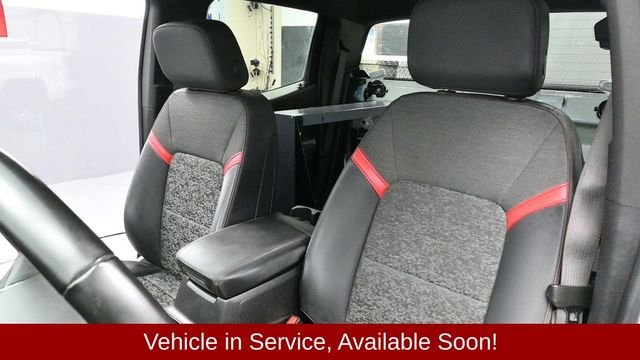 Used 2024 White Chevrolet Z71 image 26