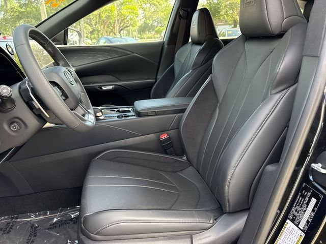 2024 Lexus RX Hybrid 500h - Photo 11