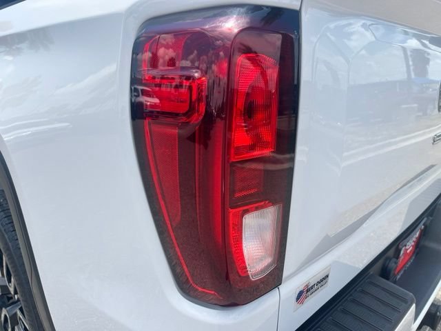 Used 2024 Summit White GMC Elevation image 7