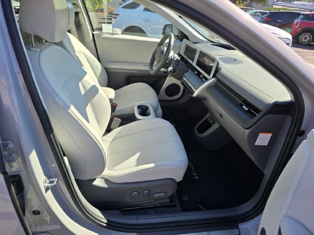 2024 Hyundai IONIQ 5 Limited - Photo 11