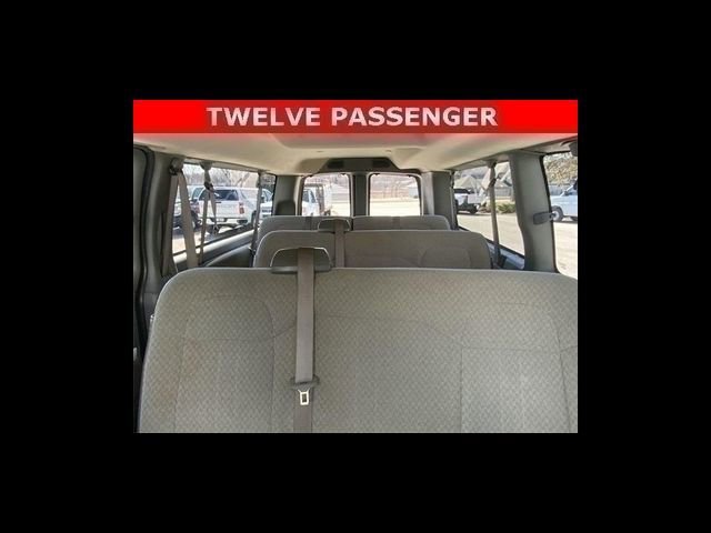 2022 Chevrolet Express Passenger LS - Photo 14