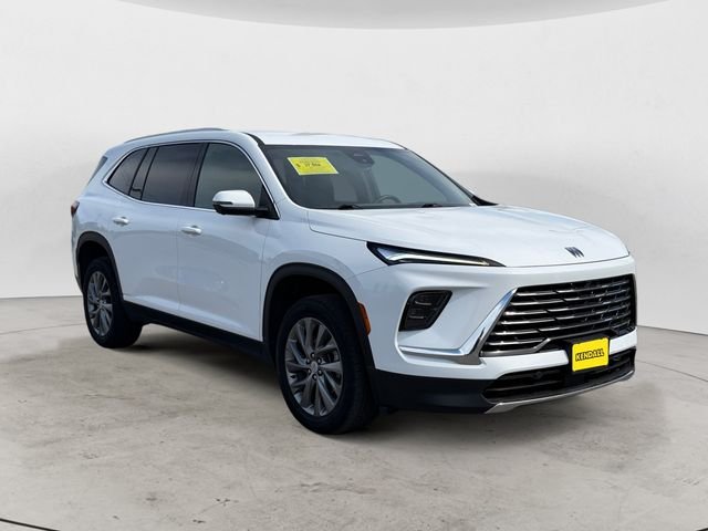 Used 2025 White Buick Preferred image 3