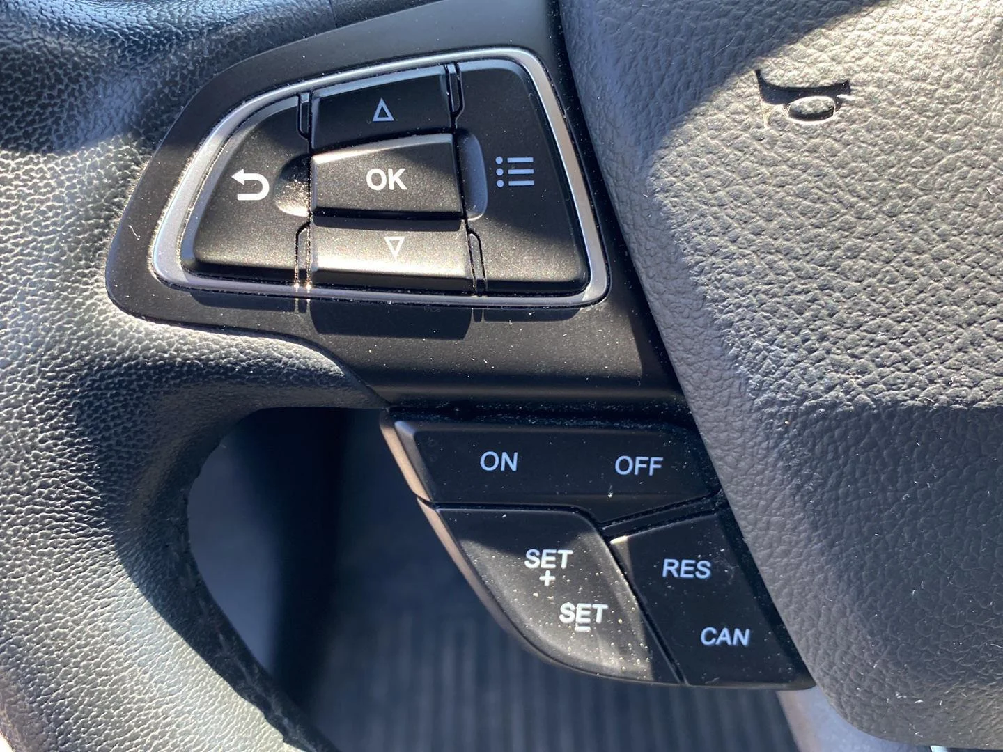 Used 2020 Smoke Ford Titanium image 14