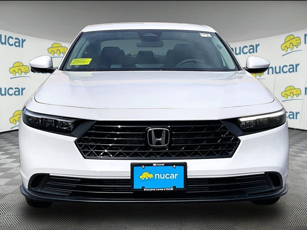 New 2026 Platinum White Pearl Honda LX image 2