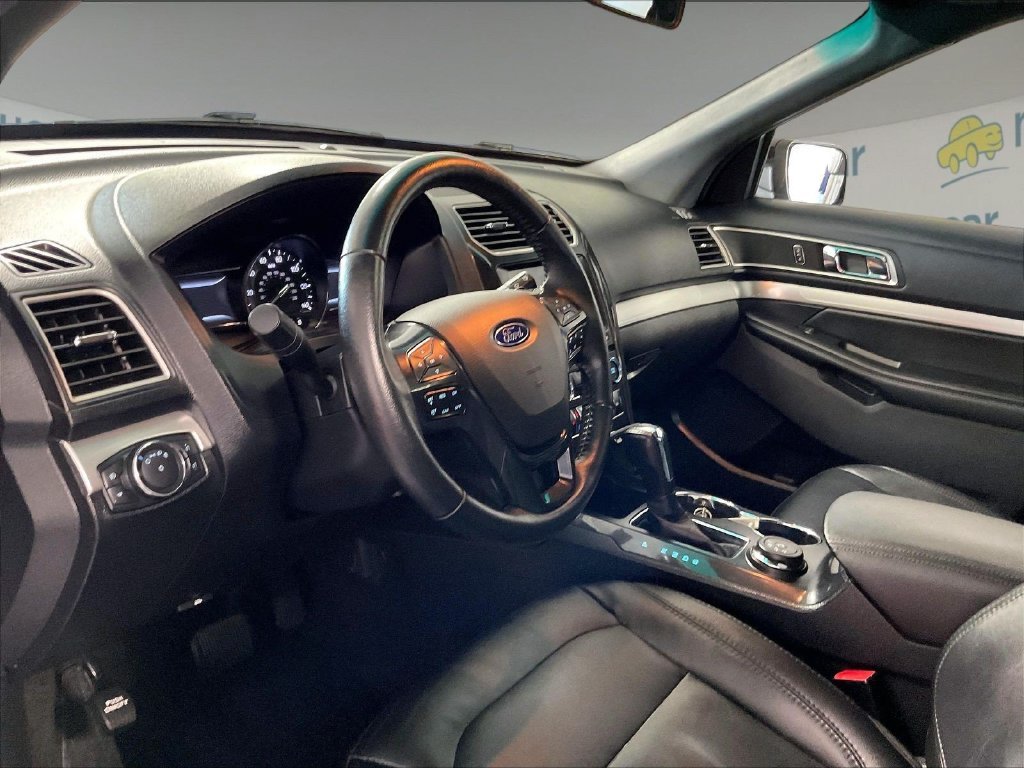 Used 2016 Gray Ford XLT image 8