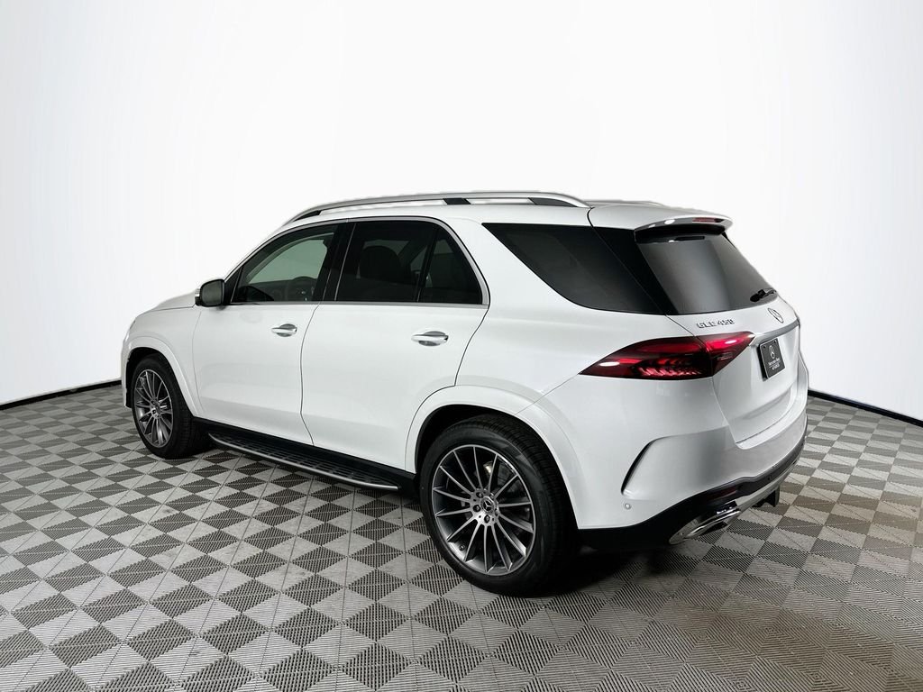 New 2026 MANUFAKTUR Moonlight White Metallic Mercedes-Benz GLE 450 image 5