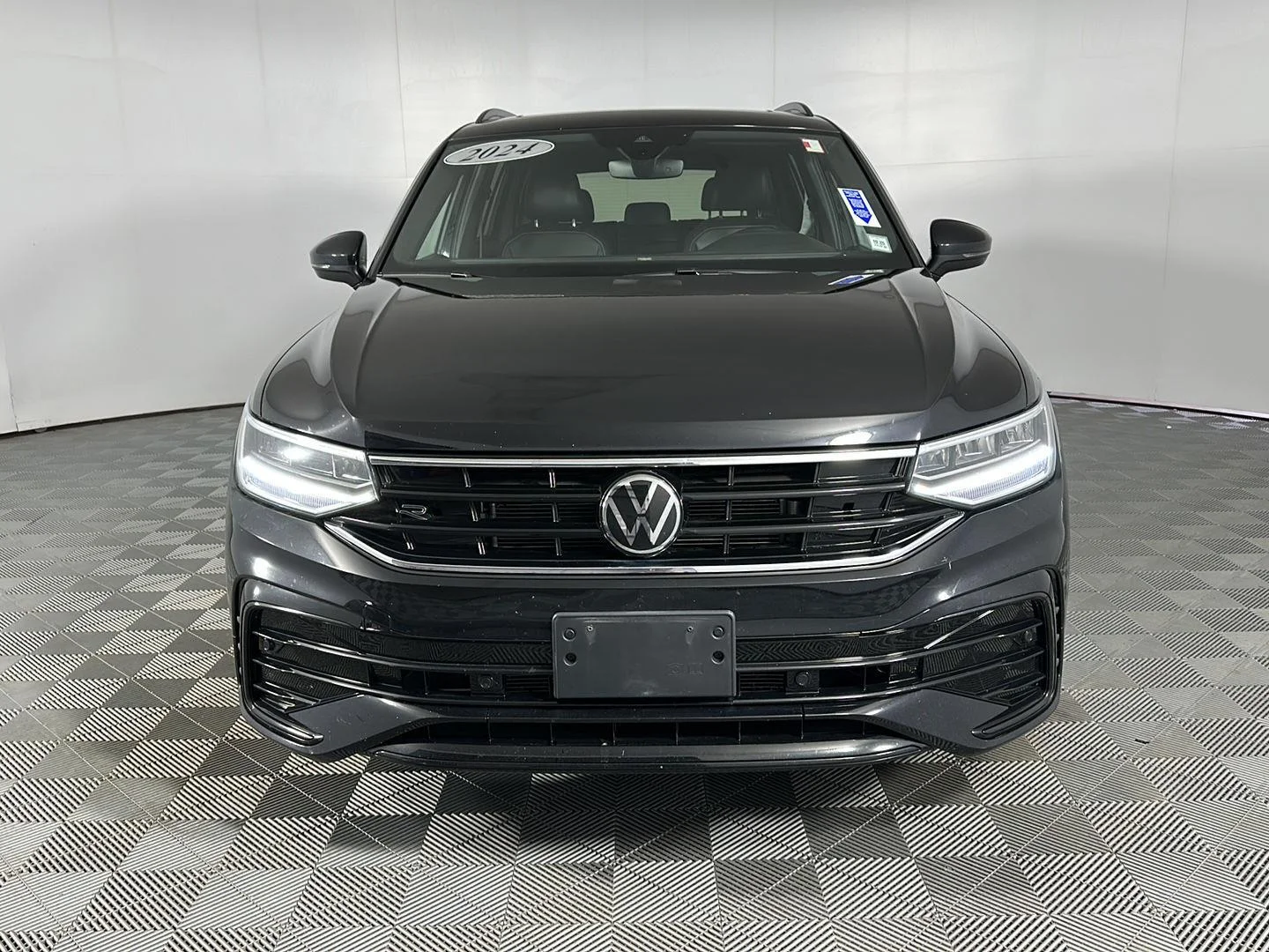 Used 2024 Deep Black Pearl Volkswagen SE R-Line Black image 5
