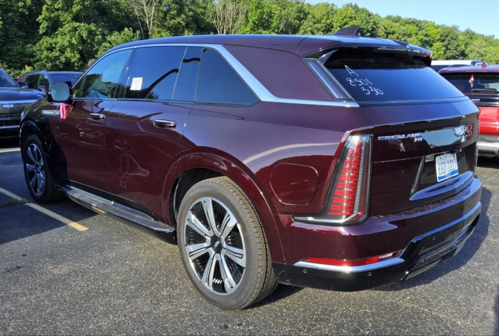 Used 2025 Red Cadillac Luxury 2 image 6